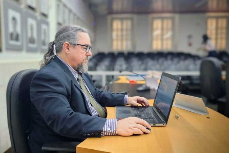 Pastorello afirma que 5% sobre Free Shop é inconstitucional: tem que cair